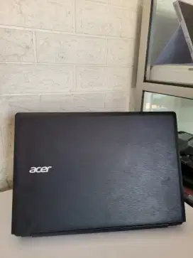 LAPTOP ACER SUDAH SSD RAM 4 GB MURAH MULUS