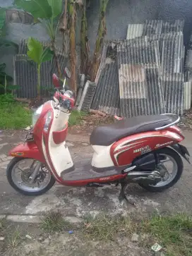 Motor Scoopy 2015