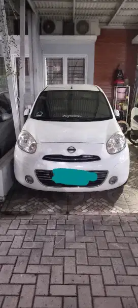 Nissan March 1.2 L Manual Tahun 2012 Warna Putih