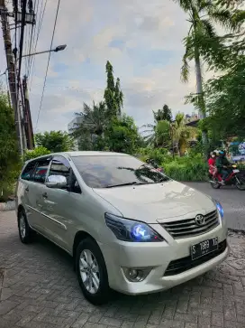 [Gress Mobil Kutisari]Innova E Bensin Manual Tahun 2012