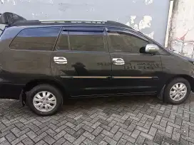 Toyota Kijang Innova 2.0