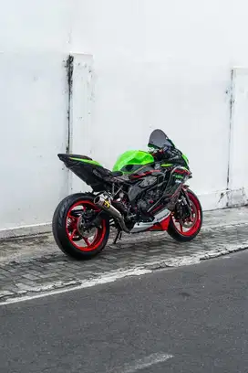 Moge Kawasaki Ninja ZX25r ABS KRT Full Carbon Forged