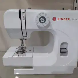 Mesin Jahit Portable Singer M1005