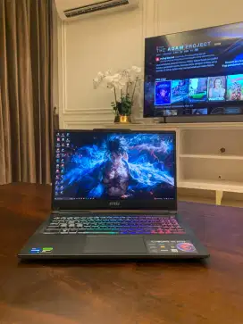 Laptop Gaming MSI Cyborg 15 A13V (I5 - 13420H) 8/512 15,6 Full HD