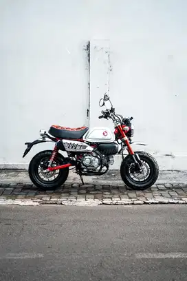 Best Deal : Honda Monkey Pearl Nebula Red Th. 2023 (pmk)