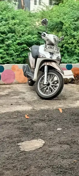 Piaggio Liberty 100 komplit isi