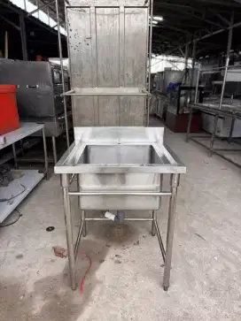 Sink 1 lubang
Ukuran 70x70x85
Ukuran Lubangnya 50x50x30
Ready 2 unit