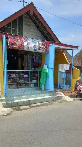 JUAL RUMAH ADEM DEKAT RS SYUHADA HAJI BLITAR