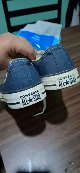 Sepatu converse ori