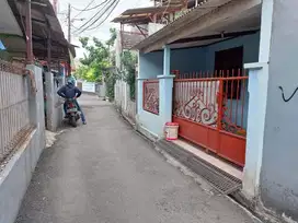 Dijual Rumah masuk mobil di Swadaya Tanjung Barat Poltangan Jaksel