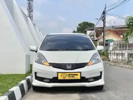 KEREN JON !! HONDA JAZZ RS GE 8 2011 AT AUT0MATIC GE8 E CITY CAR IRIT!