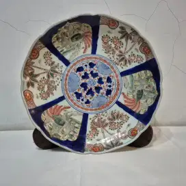 piring keramik imari jepang warna antik bibir gelombang