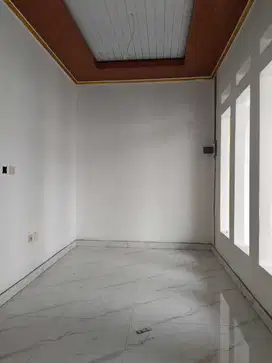 Dijual Rumah 2 Lantai di Pondok Jagung Dekat Pasar Segar