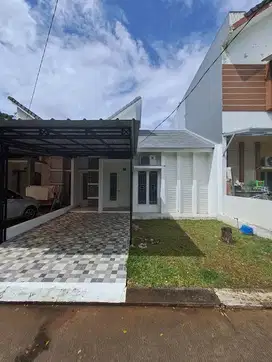 Rumah sudah direnovasi, selatan, di Cluster River Serpong Garden