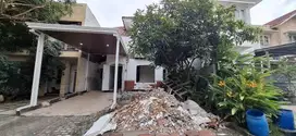 DIJUAL RUMAH MURAH 2 LANTAI SEDANG RENOVASI DI CLUSTER DEPAN KOTWIS!