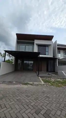 *Dijual rumah baru minimalis modern di CITRALAND Daerah Bukit Golf*