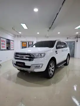 FORD EVEREST 2.2 TITANIUM T7