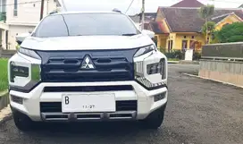 Mitsubishi Xpander 1.5 Cross Premium Package Bensin-AT 2022 Low km