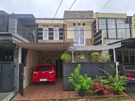 Rumah Strategis murah 2 lantai beji timur depok