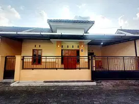 Rumah Bagus di Perum Strategis