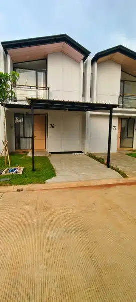 Di Sewakan Rumah Di Lippo Karawaci  Cendana Parc.