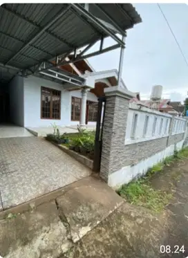 Disewakan rumah baru di Jln Sea Malalayang