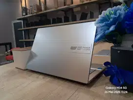 Asus Vivobook Go E1404G