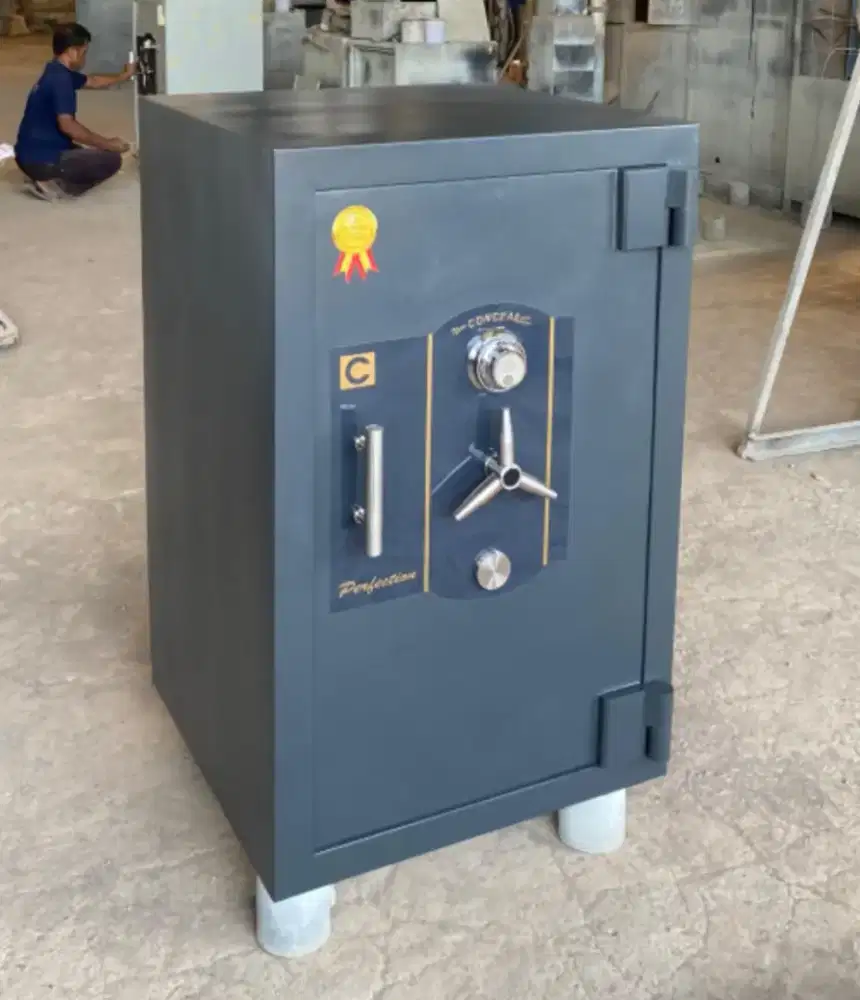 Brankas Conceal perfiction brankas anti bakar Anti bor safety box sz 4