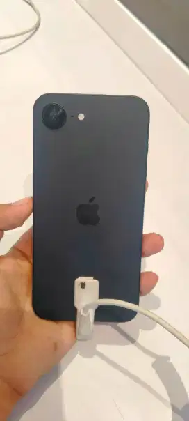 Iphone 16 e 128