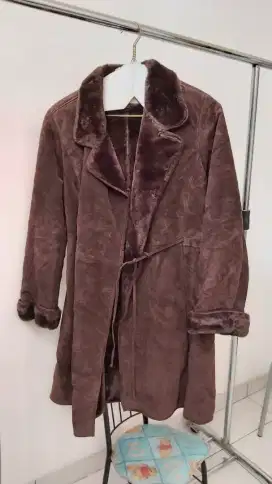 Dijual Jaket kulit wanita Preloved terawat