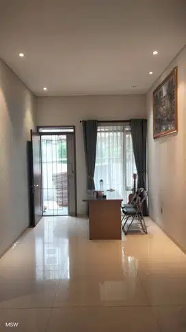 Dijual Rumah Hook di Taman Kopo Indah Bandung Sudah Renov