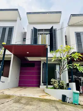 Jual cepat rumah cluster strategis 2 lt di Depok II Timur