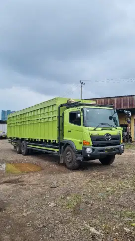 Hino 2022 - FM 280 JW Long