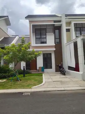 Rumah di cluster burgundy summarecon bekasi