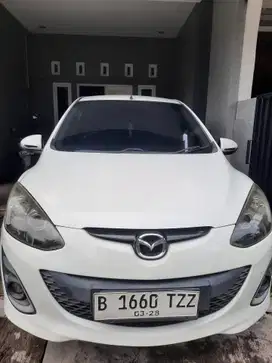 Mazda 2 2012 Bensin