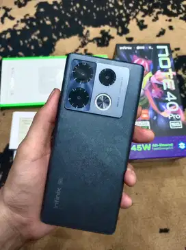 Infinix note 40 pro 5g 8/256gb