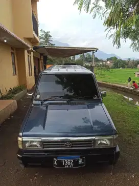 Kijang Grand Extra 1995