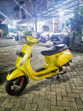 Vespa S 3V 125cc Standar Full siap pakai