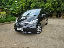 [TDP 2 JT] Honda Freed SD Tahun 2012 Hitam Matic.