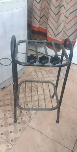 Rak dispenser besi