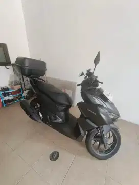 Honda Vario 160 CBS Hitam
