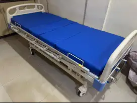 Ranjang pasien 3 engkol