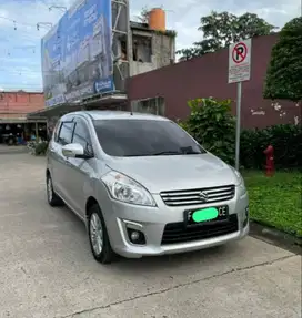Jual mobil ertiga kondisi masih sehat dan mesin aman
