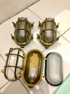 Lampu Kapal Eropa