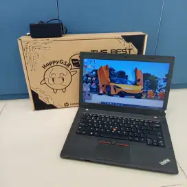 Laptop lenovo i7gen7 ram8GB ddr4 SSD 256GB layar14inch Dual vga