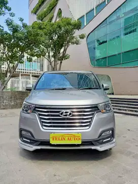 Hyundai H-1 2.5 CDRI royale at 2019