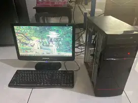 PC Bekas Kantoran (Monitor + Keyboard)