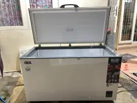 GEA 420L Freezer