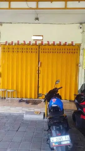 Ruko Kembangan Square Srembi Kebomas Kondisi Aktif Buat Usaha Apotik
