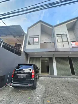 Ruko Baru 2,5 Lantai Termurah Siap Pakai di Harapan Indah Bekasi